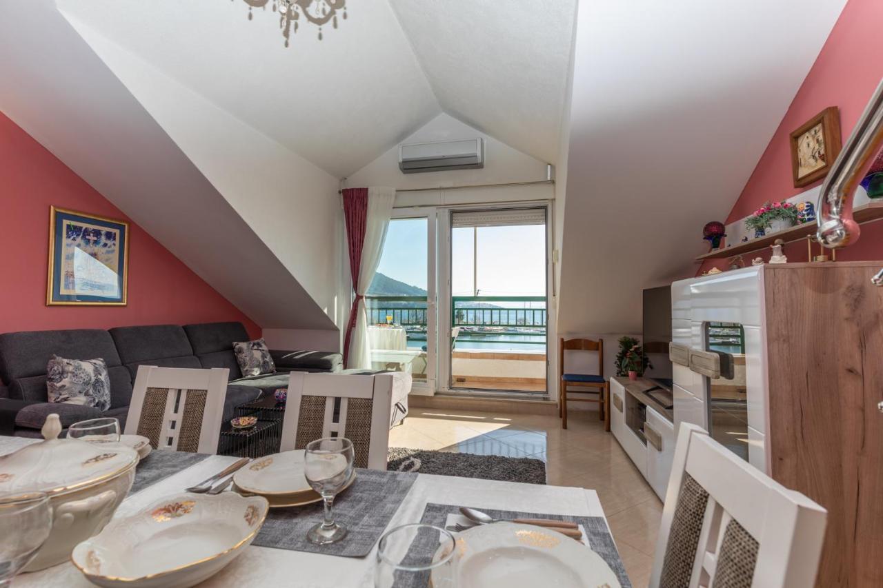 Apartman Monika Omiš Zewnętrze zdjęcie