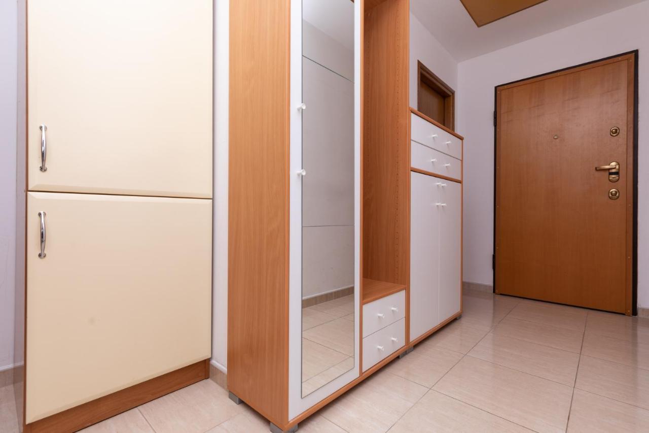 Apartman Monika Omiš Zewnętrze zdjęcie