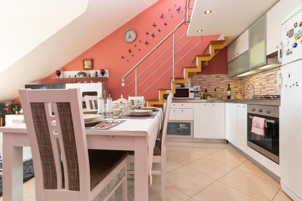 Apartman Monika Omiš Zewnętrze zdjęcie